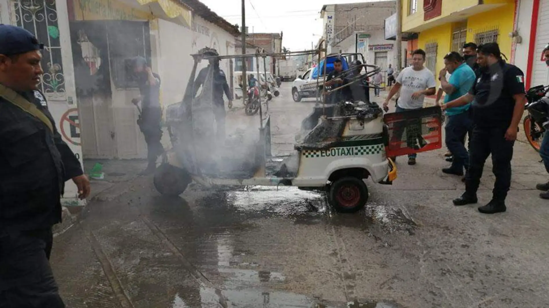 mototaxi incendio